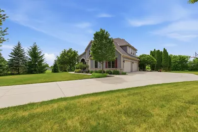439  Pineview Ct, Richfield, WI 53017 - Photo 64