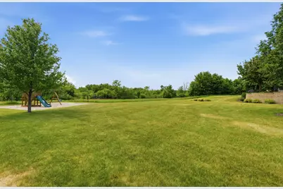 439  Pineview Ct, Richfield, WI 53017 - Photo 72