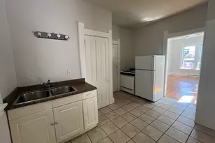 2033 N Cambridge Ave, Milwaukee, WI 53202 - Photo 4