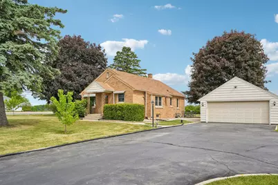5930 W County Line Rd, Mequon, WI 53092 - Photo 2