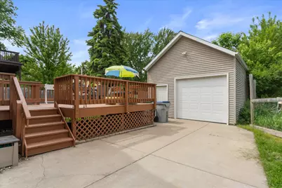 1220 E Warnimont Ave, Milwaukee, WI 53207 - Photo 22