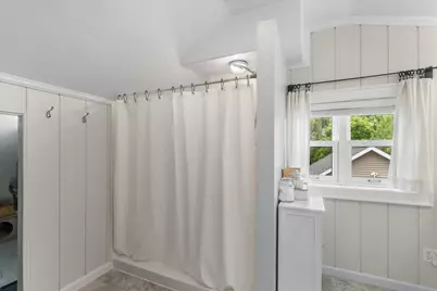 1220 E Warnimont Ave, Milwaukee, WI 53207 - Photo 14