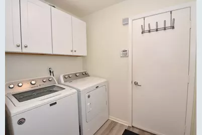 41 E Campus Ct, Racine, WI 53402 - Photo 14