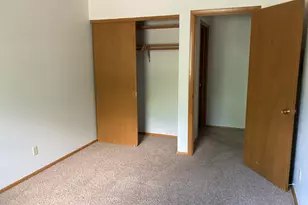 5000 W Cold Spring Rd, Greenfield, WI 53220 - Photo 6