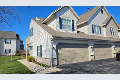 1114  Hastings Ct #101, Racine, WI 53406 - Photo 2