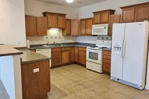 1114 Hastings Ct, Racine, WI 53406 - Photo 8