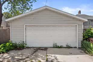 3314 N Newhall St, Milwaukee, WI 53211 - Photo 34