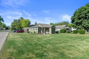 418 S 4th St, Silver Lake, WI 53170 - Photo 2