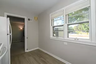 9035 W Lisbon Ave, Milwaukee, WI 53222 - Photo 28
