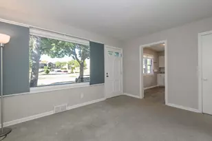 9035 W Lisbon Ave, Milwaukee, WI 53222 - Photo 2