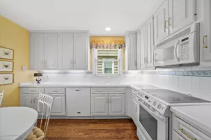 4919 N Diversey Blvd, Whitefish Bay, WI 53217 - Photo 14
