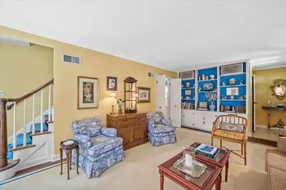 4919 N Diversey Blvd, Whitefish Bay, WI 53217 - Photo 8