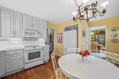 4919 N Diversey Blvd, Whitefish Bay, WI 53217 - Photo 12