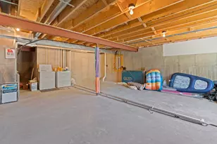 1423 E Longneedle Ln, Elkhorn, WI 53121 - Photo 26