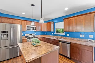 1423 E Longneedle Ln, Elkhorn, WI 53121 - Photo 10