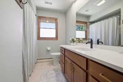 6085  Trail Ridge Dr, Greendale, WI 53129 - Photo 18
