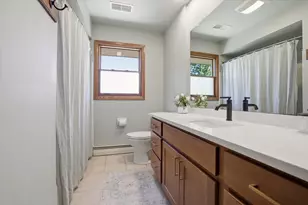 6085 Trail Ridge Dr, Greendale, WI 53129 - Photo 18