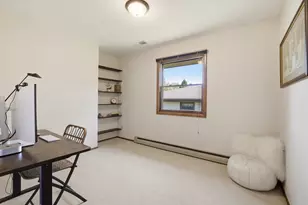 6085 Trail Ridge Dr, Greendale, WI 53129 - Photo 6