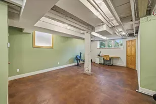 2521 N Pierce St, Milwaukee, WI 53212 - Photo 38