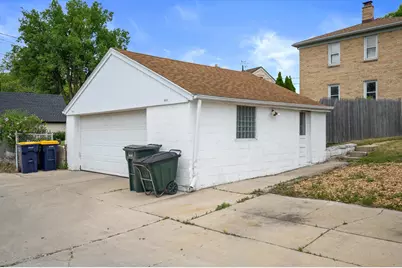 5317 W Hayes Ave, West Allis, WI 53219 - Photo 20