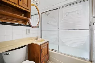 5317 W Hayes Ave, West Allis, WI 53219 - Photo 12