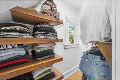 1900 E Marion St, Shorewood, WI 53211 - Photo 24