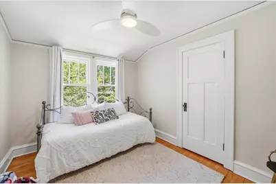 1900 E Marion St, Shorewood, WI 53211 - Photo 18