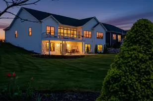 550 Ridgeview Ct, Lake Geneva, WI 53147 - Photo 1