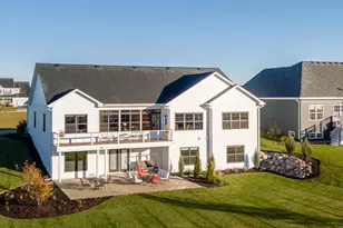 550 Ridgeview Ct, Lake Geneva, WI 53147 - Photo 4
