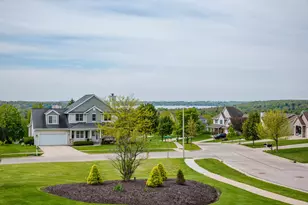 550 Ridgeview Ct, Lake Geneva, WI 53147 - Photo 8