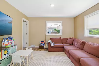4554 S Vermont Ave, Saint Francis, WI 53235 - Photo 12