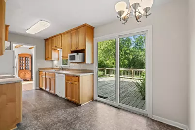 6060 N Alberta Ln, Glendale, WI 53217 - Photo 12