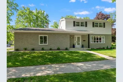 3107  Cherokee Dr, Sheboygan, WI 53083 - Photo 1