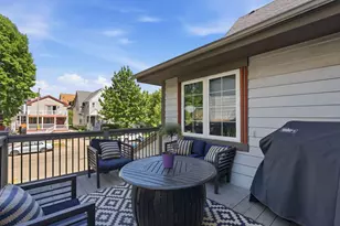 1527 N Cass St, Milwaukee, WI 53202 - Photo 10