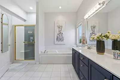 1527 N Cass St #A, Milwaukee, WI 53202 - Photo 20