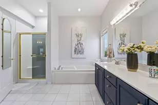 1527 N Cass St, Milwaukee, WI 53202 - Photo 20