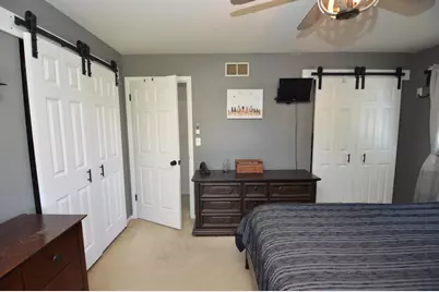 6162 S Delaware Ave, Cudahy, WI 53110 - Photo 8