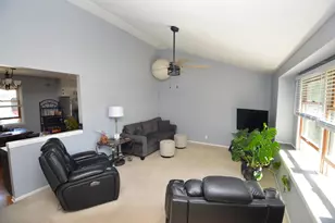 6162 S Delaware Ave, Cudahy, WI 53110 - Photo 4