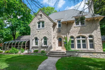 N87W15714  Kenwood Blvd, Menomonee Falls, WI 53051 - Photo 1