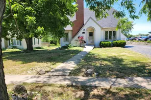 1604 Main St, Racine, WI 53182 - Photo 2