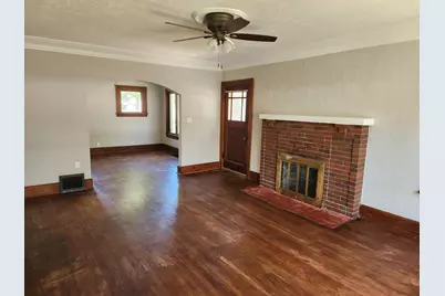 1604  Main St, Racine, WI 53182 - Photo 4