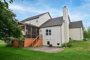 400 Cedar Bluffs Ct, Slinger, WI 53086 - Photo 28