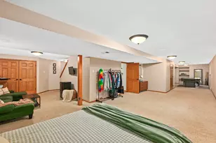 400 Cedar Bluffs Ct, Slinger, WI 53086 - Photo 26