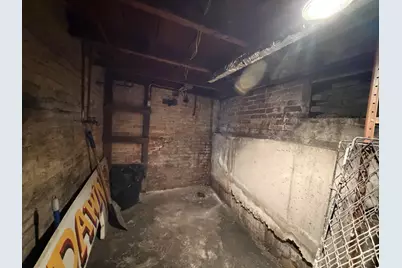 1022 S 10th St, Manitowoc, WI 54220 - Photo 32