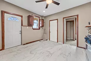 446 N 28th St, Milwaukee, WI 53208 - Photo 4