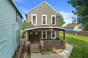 446 N 28th St, Milwaukee, WI 53208 - Photo 2