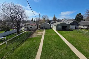 919 High Ave, Sheboygan, WI 53081 - Photo 2