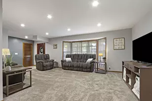 3625 S Brentwood Rd, New Berlin, WI 53151 - Photo 2