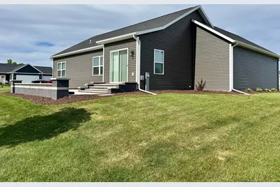 439  East St, Juneau, WI 53039 - Photo 4