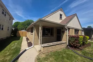 2545 S 66th St, Milwaukee, WI 53219 - Photo 2